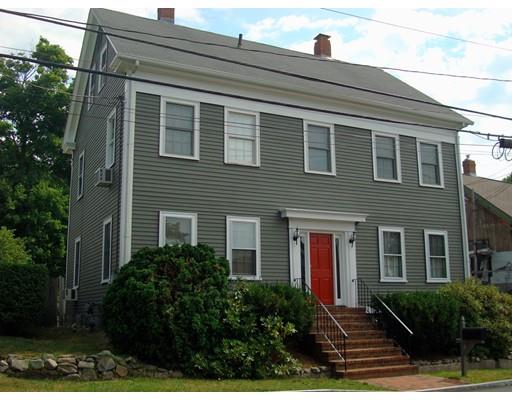 24 Green St, Ipswich, MA 01938