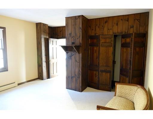 24 Green St, Ipswich, MA 01938