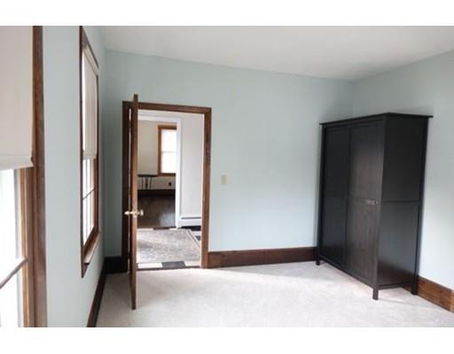 24 Green St, Ipswich, MA 01938