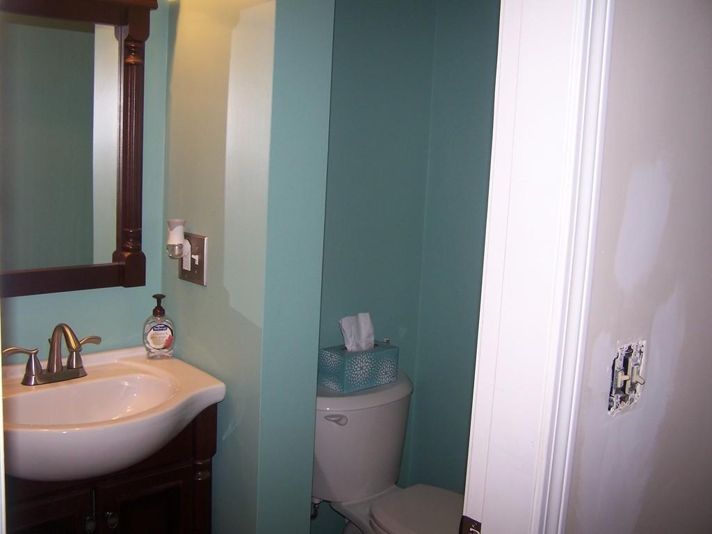 62 Fulton St, Peabody, MA 01960