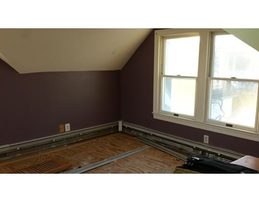 24 Macarthur Cir, Peabody, MA 01960