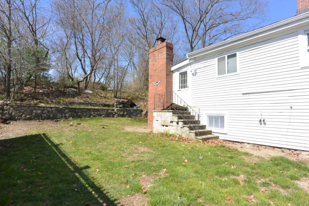 10 Winnegance AvePeabody, MA, 01960Essex County