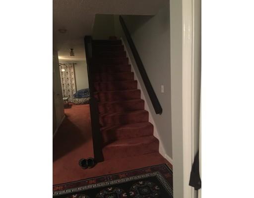 626 Maple Brook Rd, Bellingham, MA 02019