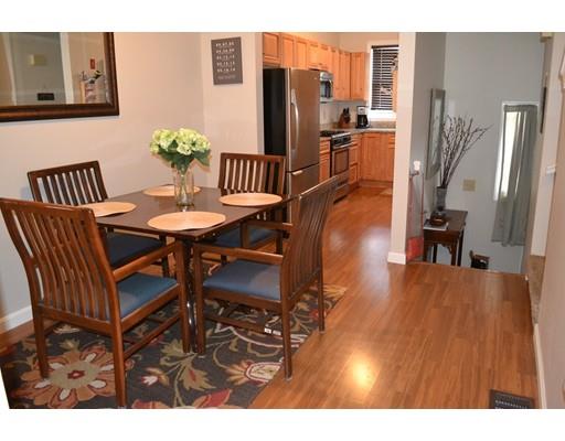 19 Summerville Rd, Foxboro, MA 02035