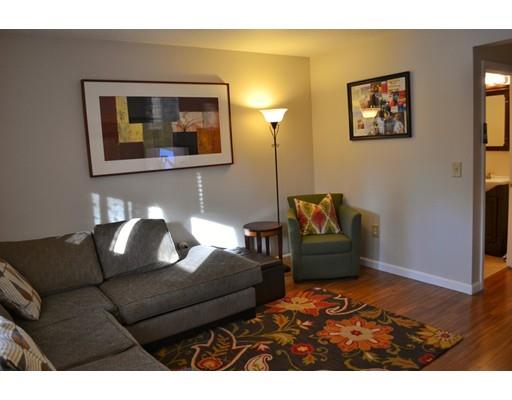 19 Summerville Rd, Foxboro, MA 02035