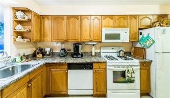 386 Island St, Stoughton, MA 02072