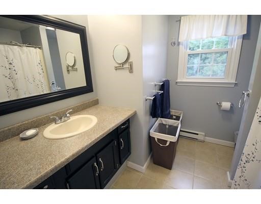 45 Cobb Rd, Wrentham, MA 02093