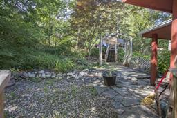 71 Walnut St, Wrentham, MA 02093
