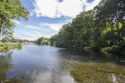 71 Walnut St, Wrentham, MA 02093