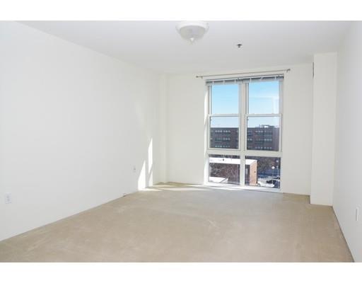 113 Sumner St, Boston, MA 02128
