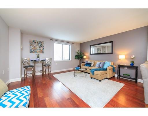 20 Daniels St, Malden, MA 02148