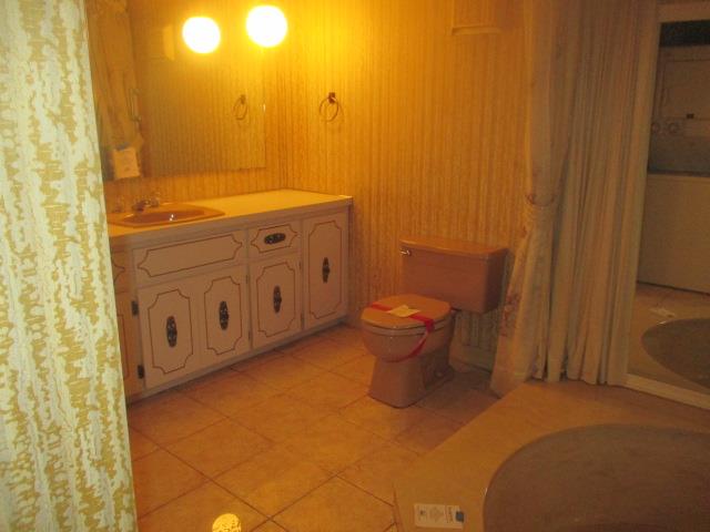 210 Endicott Avenue2bRevere, MA, 02151Suffolk County