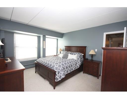 122 Main St, Stoneham, MA 02180
