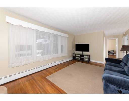 72 Verne St, Brockton, MA 02301