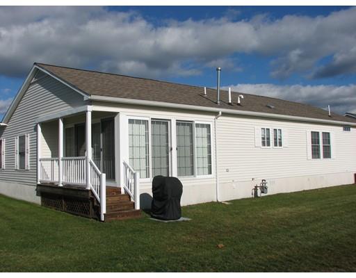 19 Stone Meadow Dr, Bridgewater, MA 02324