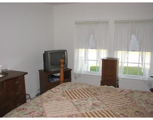 19 Stone Meadow Dr, Bridgewater, MA 02324