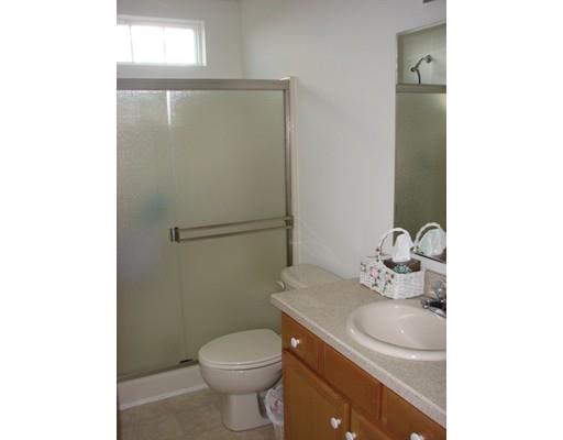 19 Stone Meadow Dr, Bridgewater, MA 02324