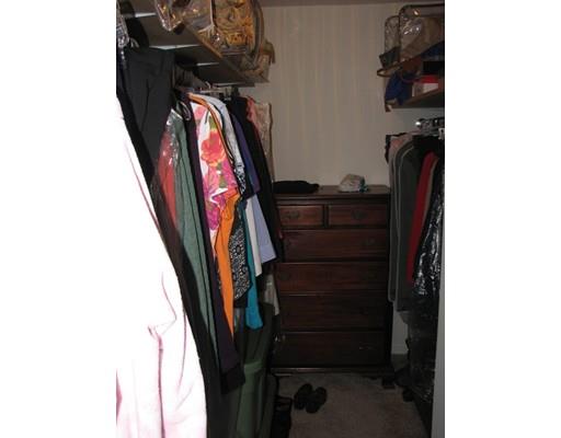 19 Stone Meadow Dr, Bridgewater, MA 02324