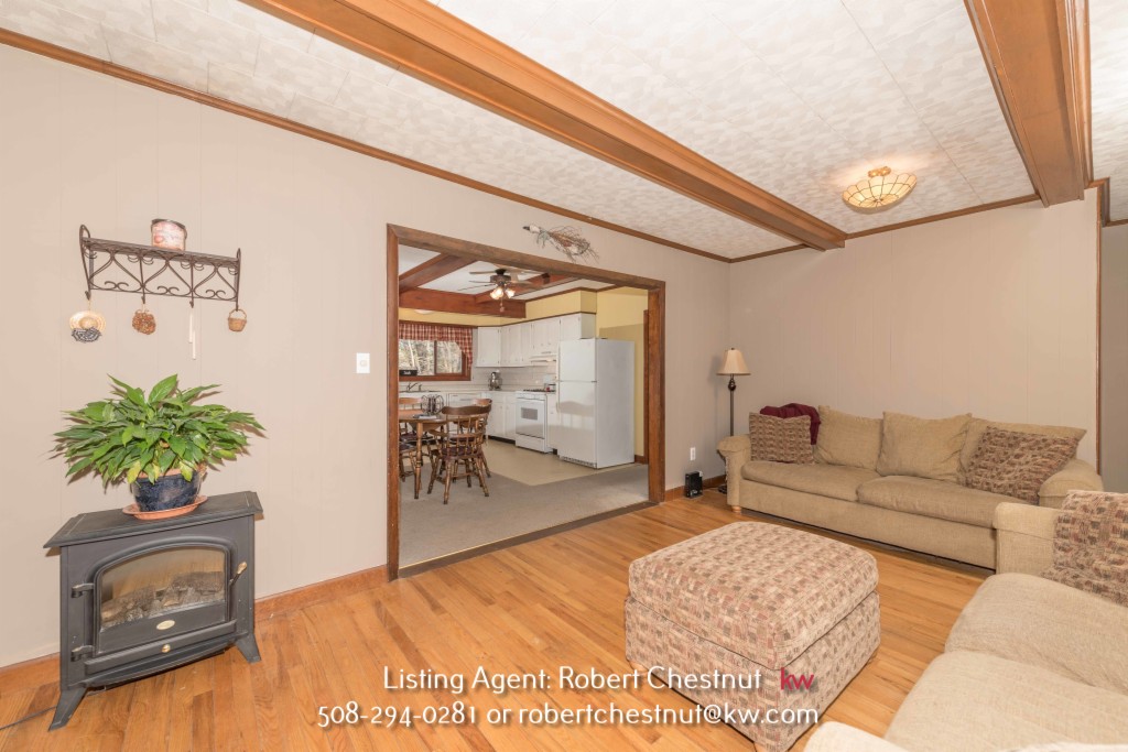 9 Deneise St, Lakeville, MA 02347