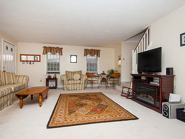 25 Reservoir Rd U:C3, Pembroke, MA 02359