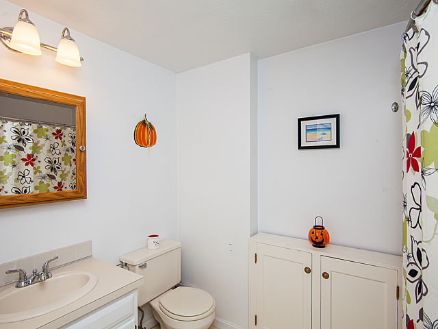25 Reservoir Rd U:C3, Pembroke, MA 02359