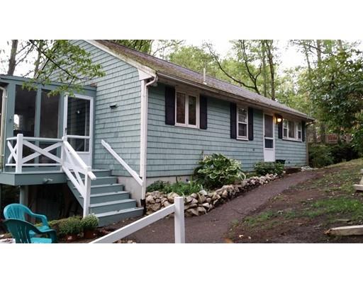 2 Grandview Dr, Plymouth, MA 02360