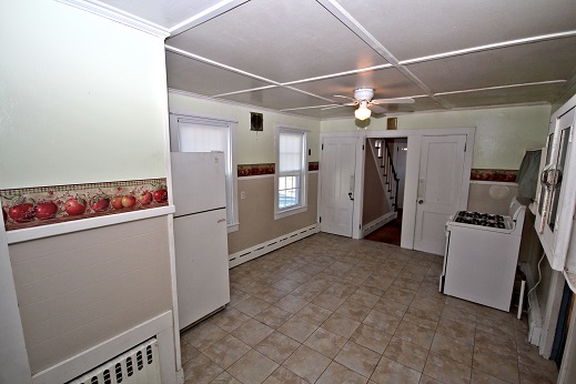 66 Standish Ave, Plymouth, MA 02360