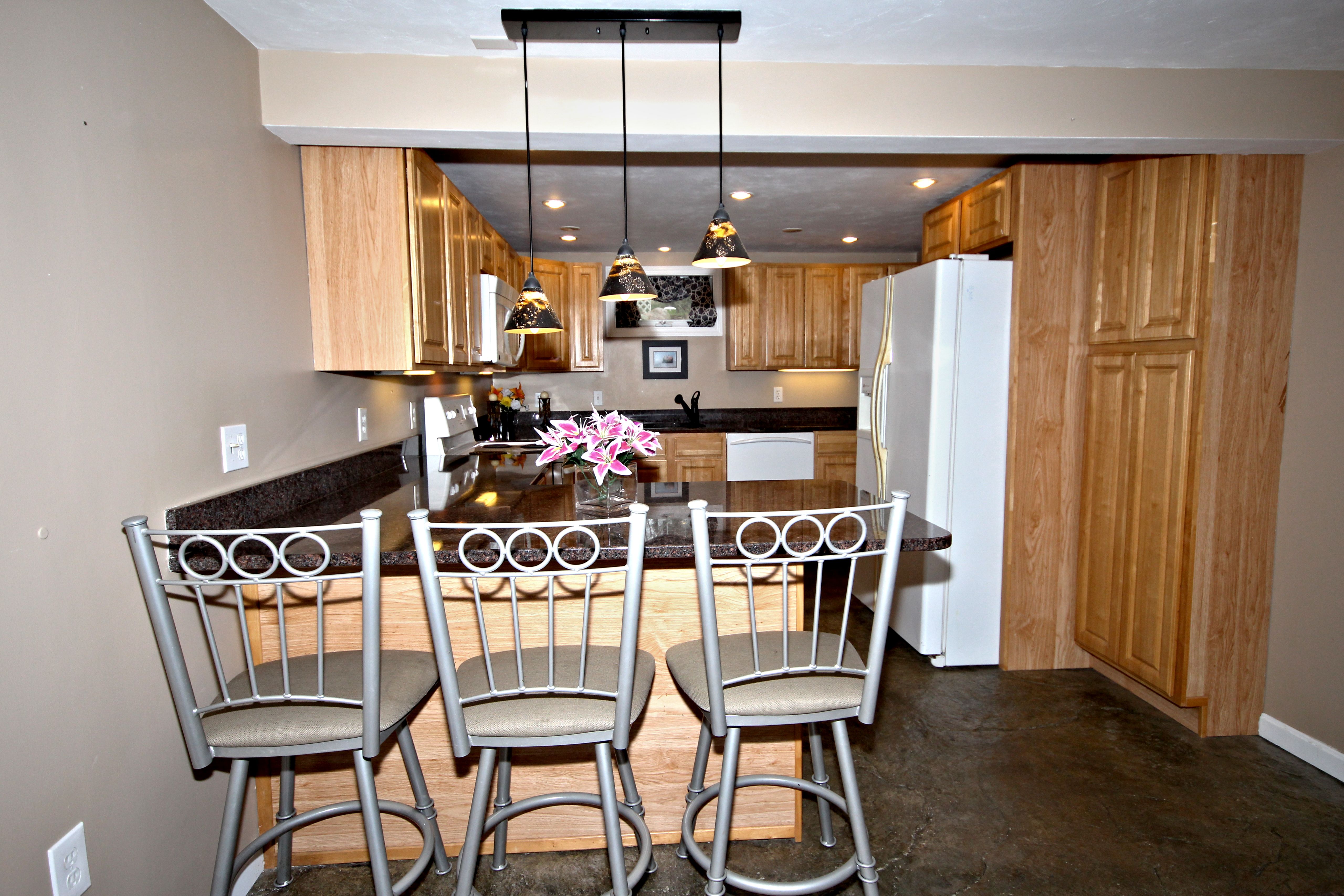 59 Hyannis Road, Plymouth, MA 02360