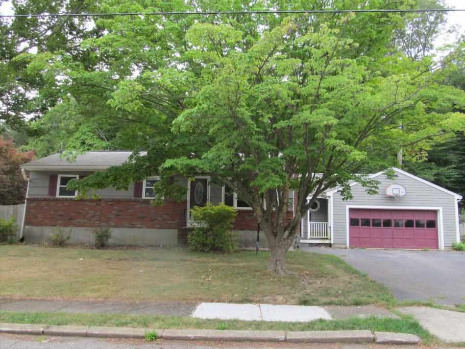 137 Manzella CtRockland, MA, 02370Plymouth County