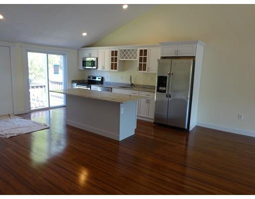 16 Bowsprit Ln, Bourne, MA 02532
