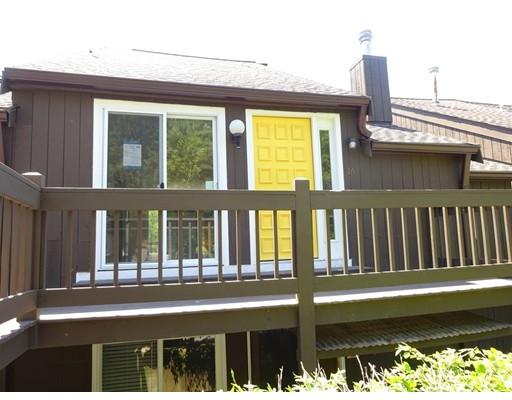 16 Bowsprit Ln, Bourne, MA 02532