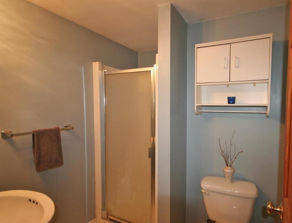 5 Clay Pond Road, Monument Beach, MA 02532