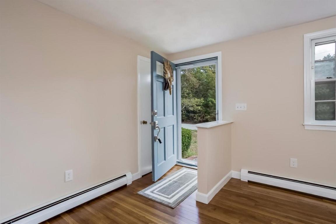 201 Plum Hollow Road, East Falmouth, MA 02536