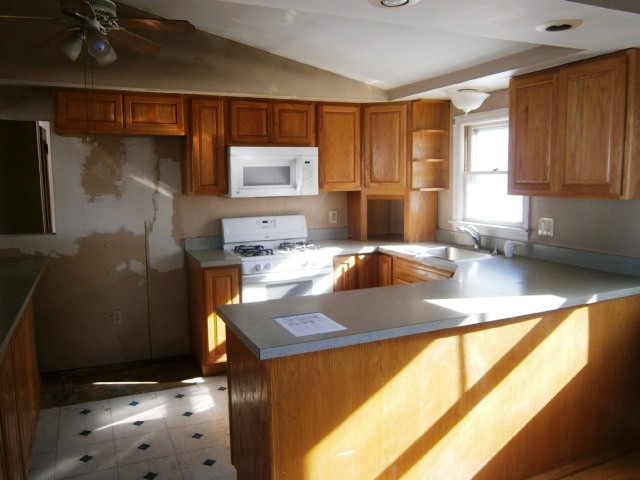 4 Perry AveEast Wareham, MA, 02538Plymouth County