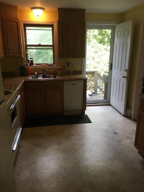 7 Quaker Road, Hyannis, MA 02601
