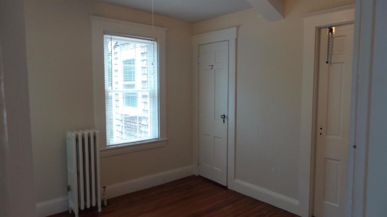 85 Woodland Avenue, Hyannis, MA 02601