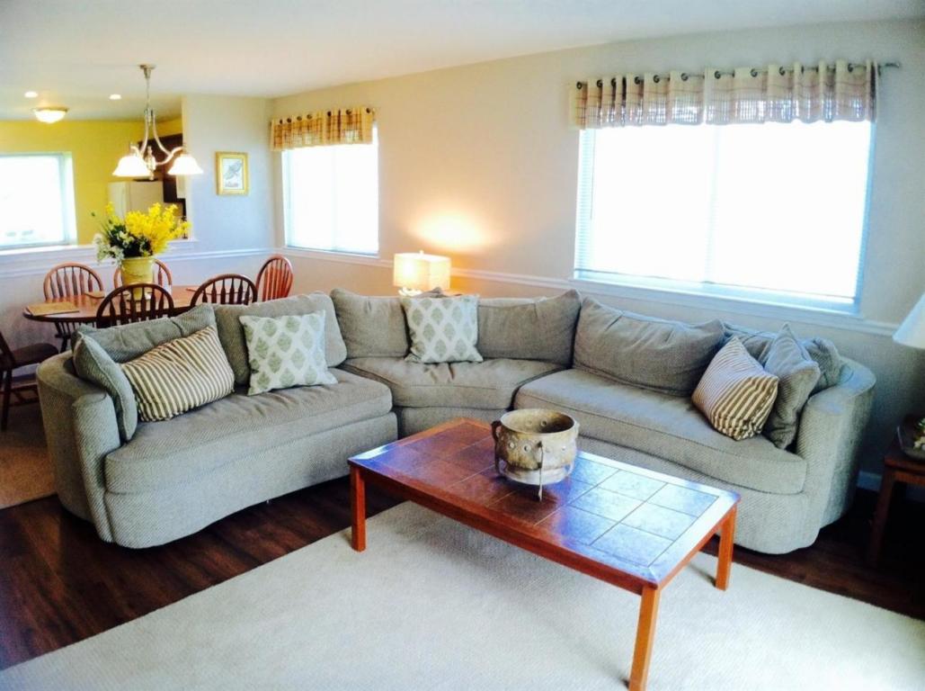 17 Middlecott Lane, Brewster, MA 02631