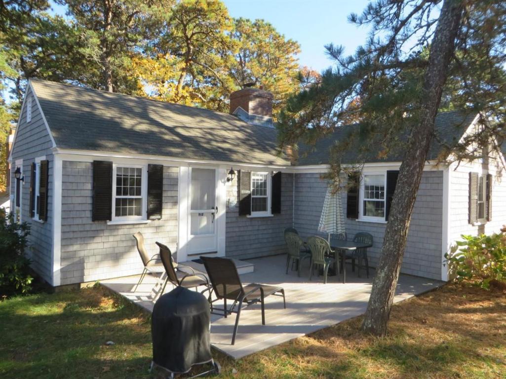 14 Ocean Park West, Dennis Port, MA 02639