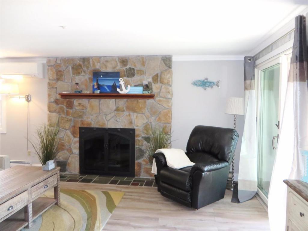 112 Old Wharf Road, Dennis Port, MA 02639