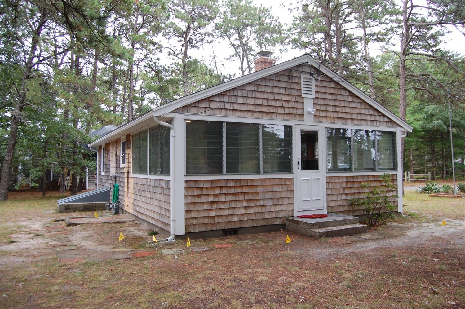 16 Melva St, South Yarmouth, MA 02664