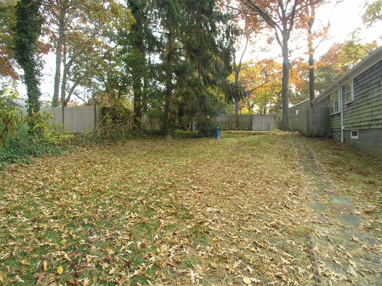 28 Lakefield Road, South Yarmouth, MA 02664