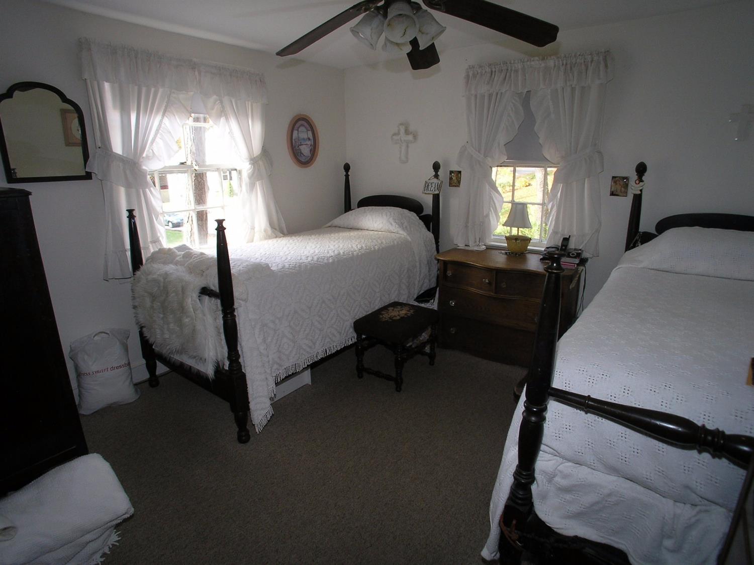 28 Lakefield Road, South Yarmouth, MA 02664