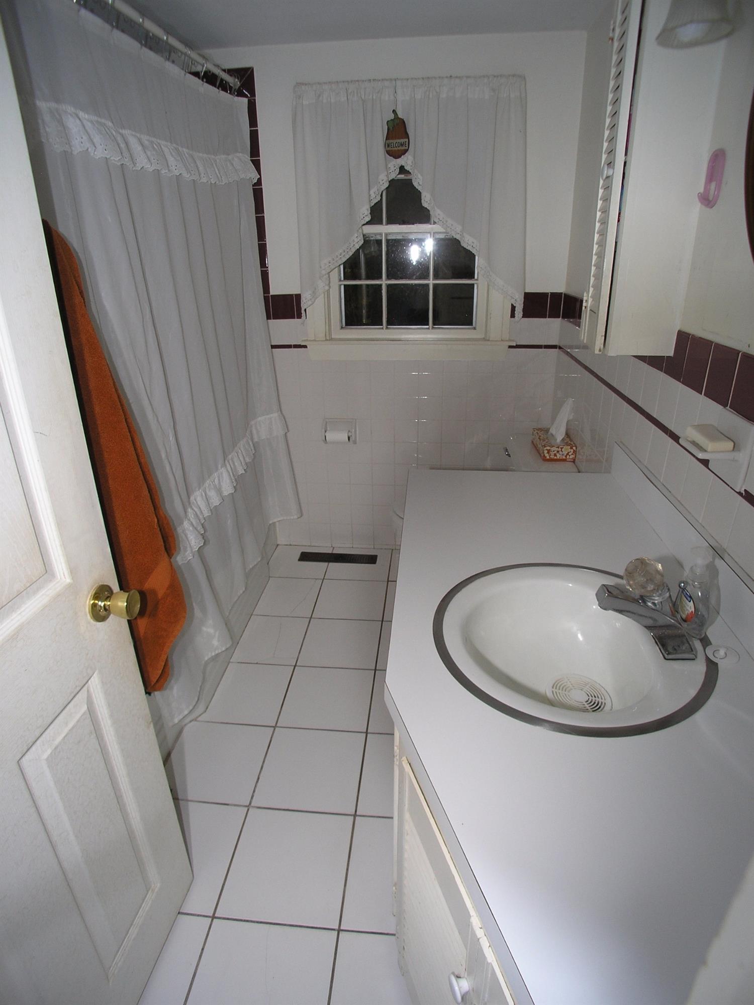 28 Lakefield Road, South Yarmouth, MA 02664