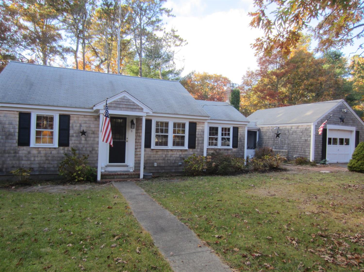8 Nevins Ln, West Harwich, MA 02671