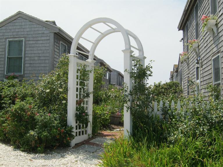 9 Windemere Road, West Yarmouth, MA 02673