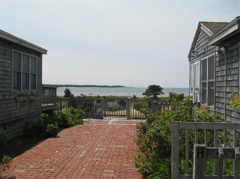9 Windemere Road, West Yarmouth, MA 02673