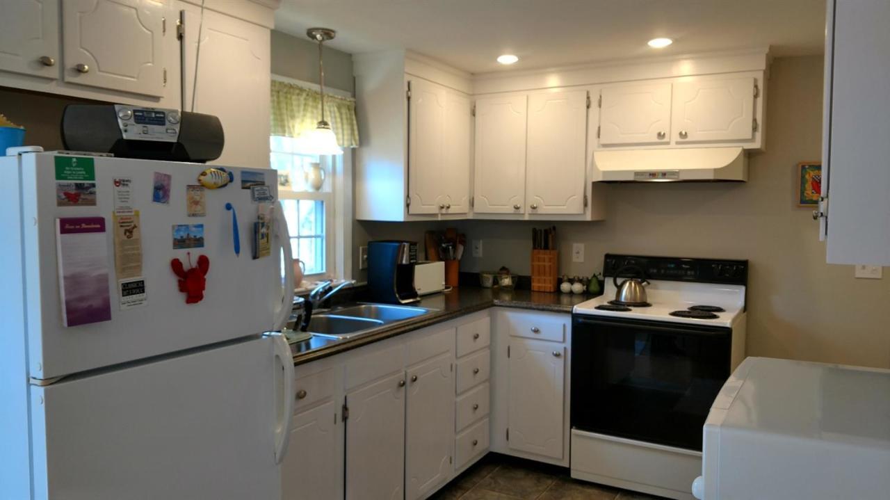 31 Harding Lane, West Yarmouth, MA 02673