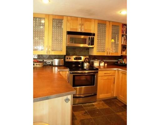 7 Brander Rd, Attleboro, MA 02703