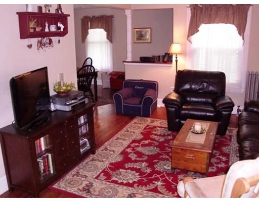 7 Brander Rd, Attleboro, MA 02703