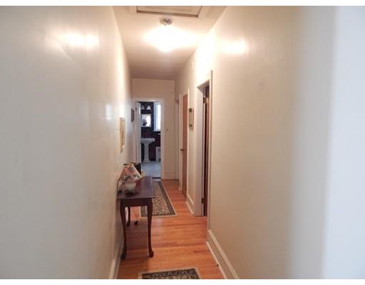 1786 Robeson St, Fall River, MA 02720